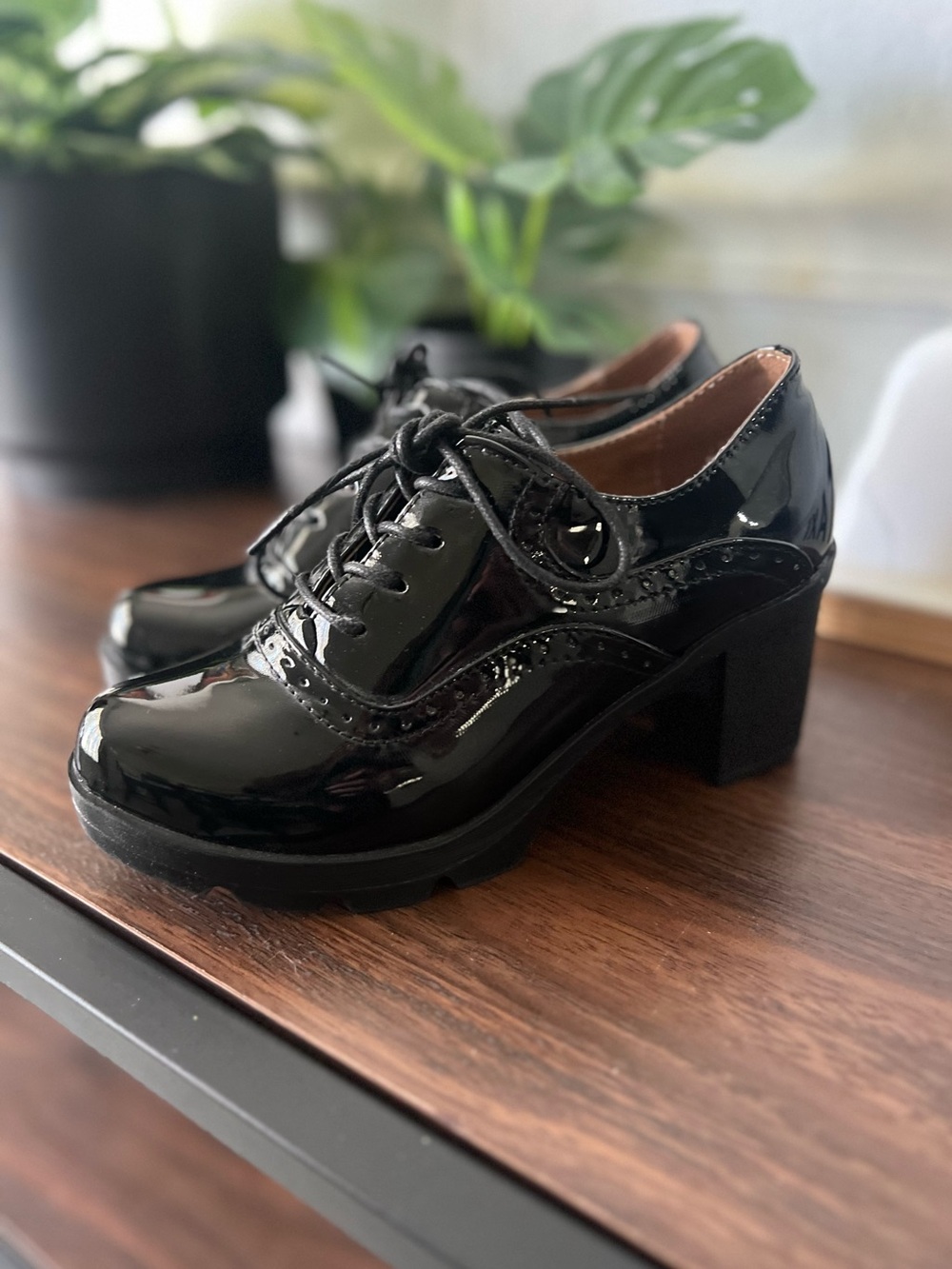 Black Patent Lace-Up Block Heel Oxfords